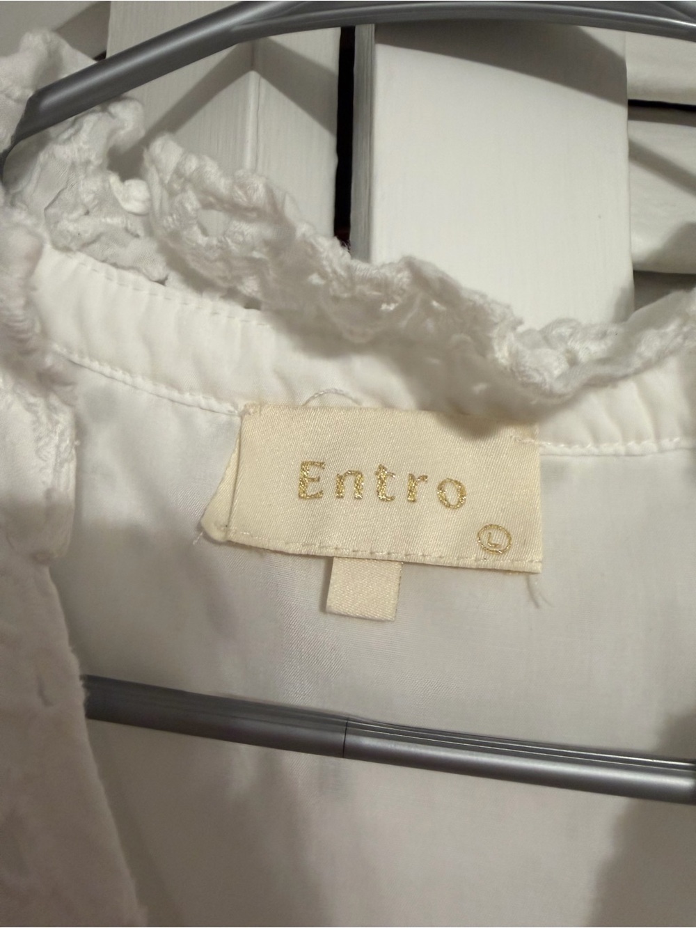 entro White Eyelet Puff-Sleeve Midi Dress - Picture 2 of 3
